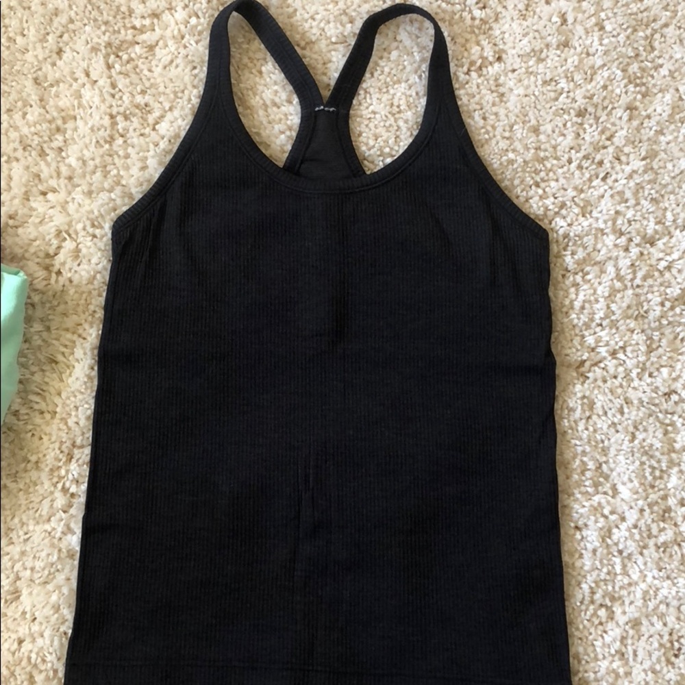 Lululemon ebb to street tank